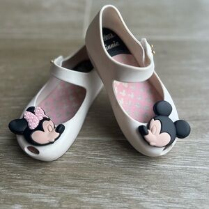 Mini Melissa Minnie and Mickey Kissing